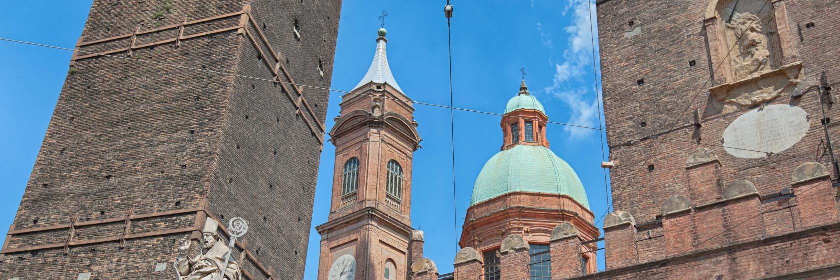 Türme Garisenda und Asinelli